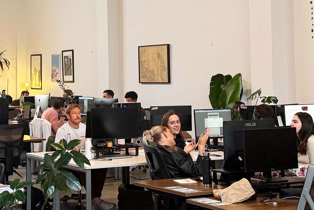 Photo of community at Ponsonby coworking and share space.